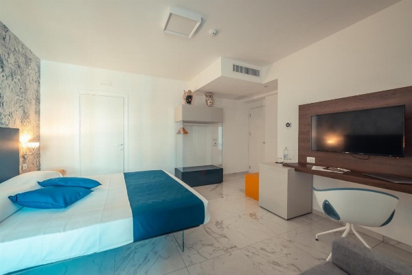 Nautilus Hotel image 60